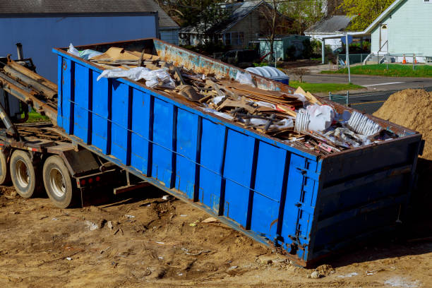 Best Yard Waste Removal  in Chisholm, MN